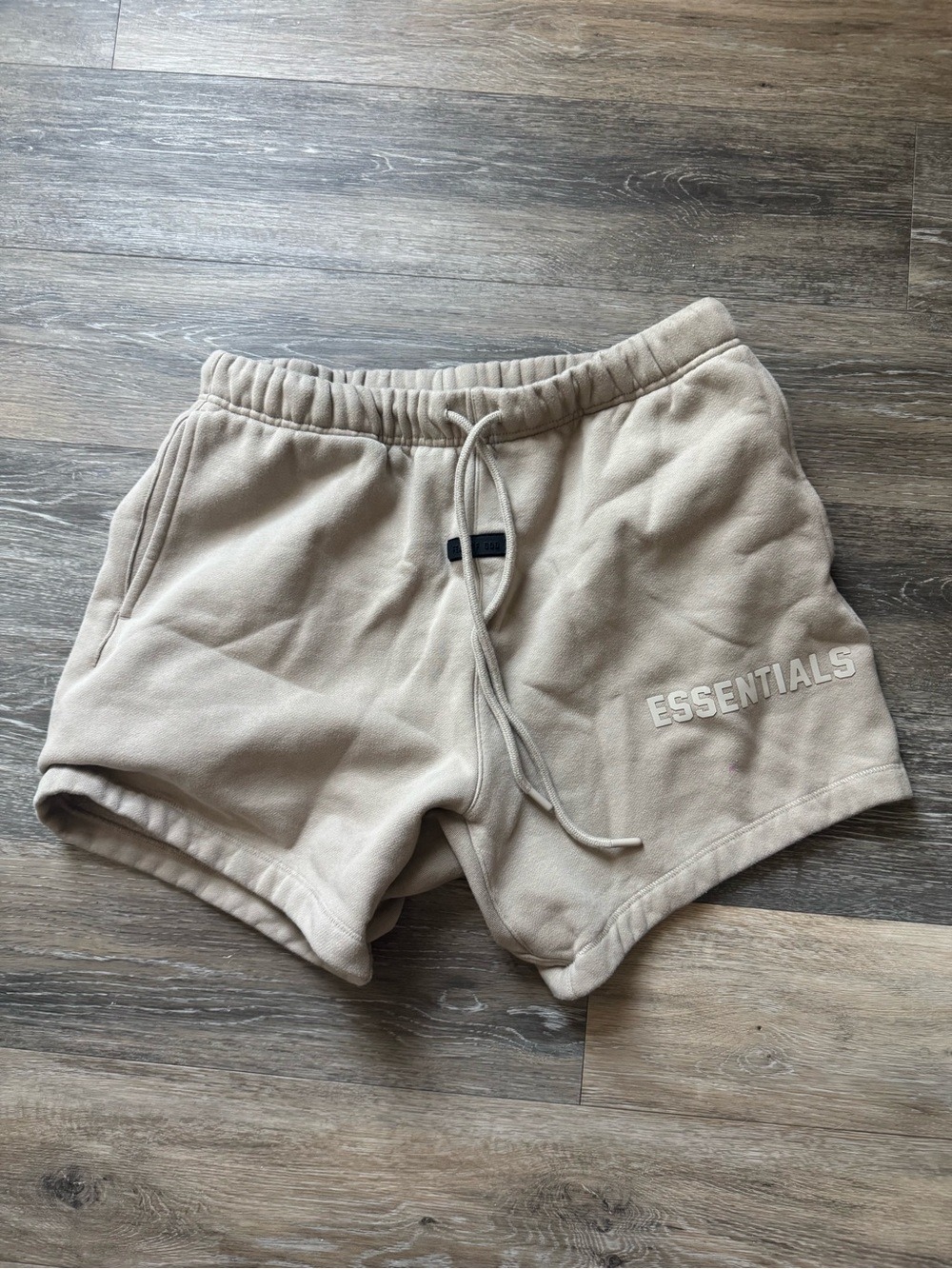 ESSENTIALS Fear of God Essentials Sweat Shorts in sz M